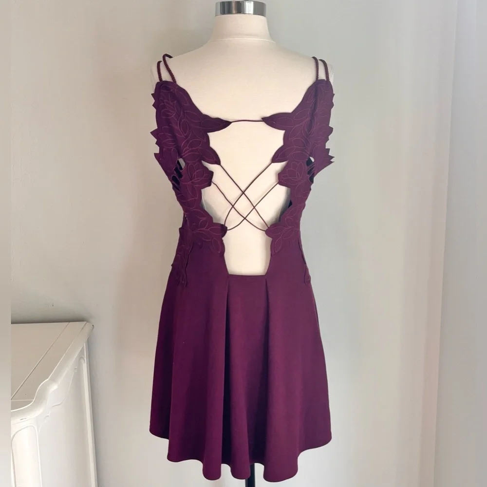 Free People Cha Cha Ponte Like A Dream Embroidered Dress in Plum Wine, Sz L - Picture 3 of 8